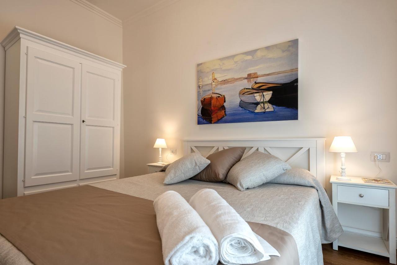“Cielo E Mare”, Casetta Nel Cuore Del Borgo Antico / “Sky & Sea”, Charming In The Heart Of Old Village Castelsardo Exterior foto