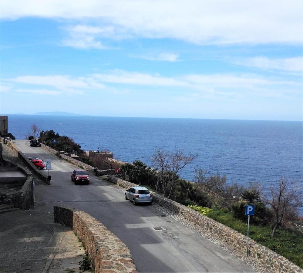 “Cielo E Mare”, Casetta Nel Cuore Del Borgo Antico / “Sky & Sea”, Charming In The Heart Of Old Village Castelsardo Exterior foto
